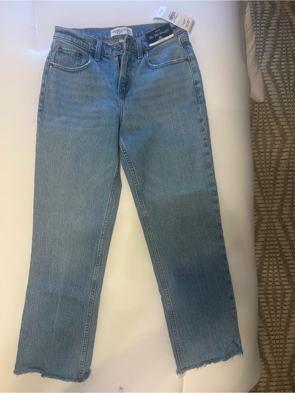 Abercrombie The 90’s Straight Mid Rise Denim Jeans - Picture 6 of 6